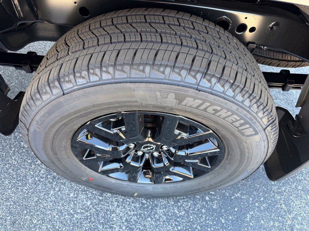 New 2027 Nissan Frontier SV w/ Tow Package AWD/4WD image 6