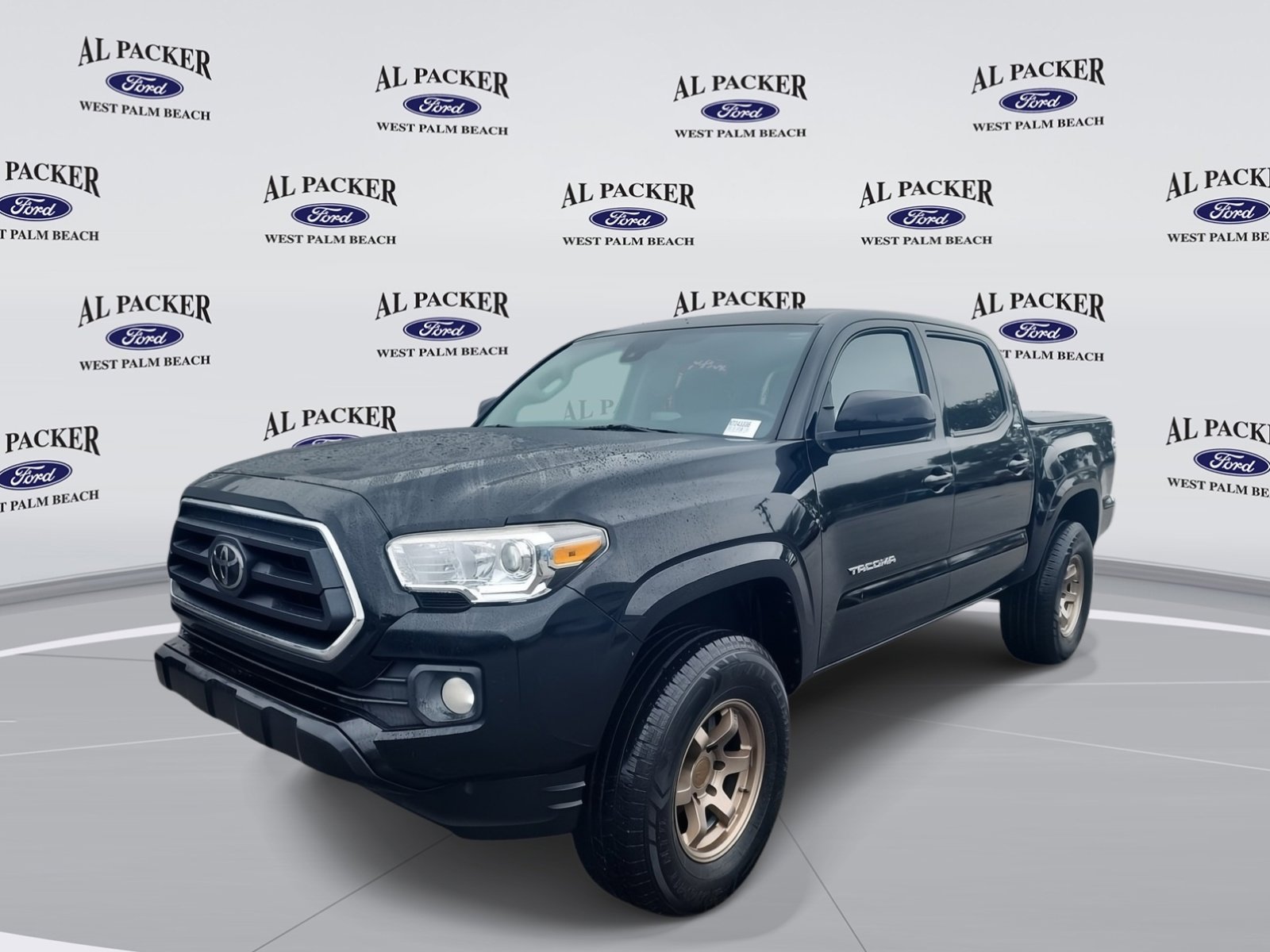 Used 2022 Toyota Tacoma SR5 image 4
