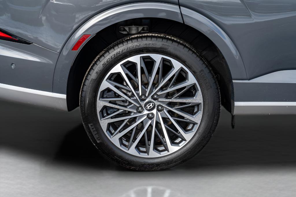 Certified 2026 Hyundai Palisade Calligraphy AWD/4WD image 10