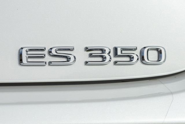 Used 2024 Lexus ES 350 Luxury image 5