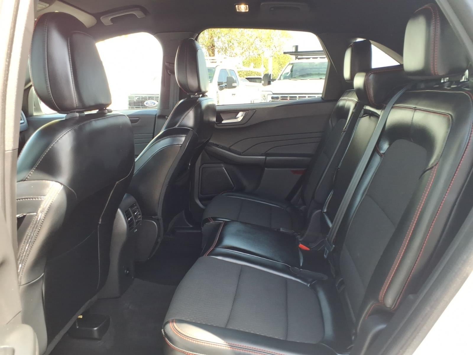 Certified 2023 Ford Escape ST-Line w/ Tech Pack #1 FWD image 17