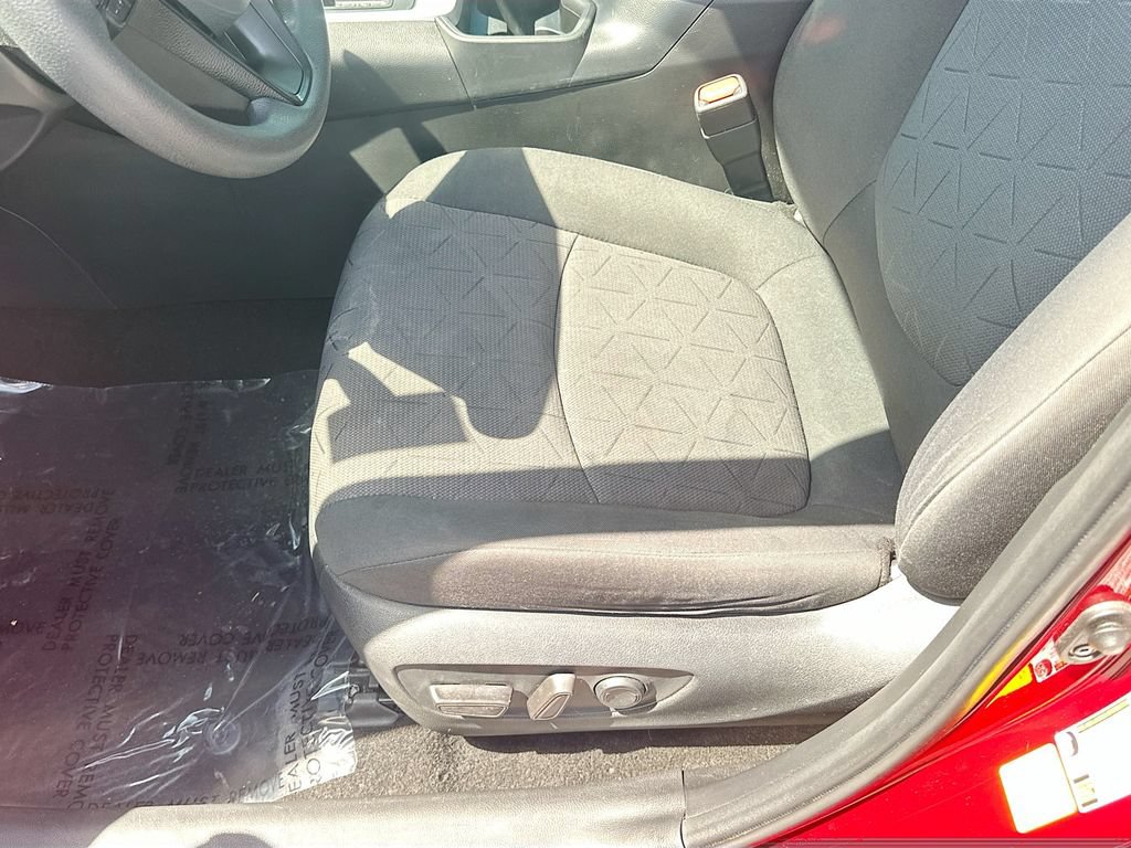 Used 2020 Toyota RAV4 XLE FWD image 18