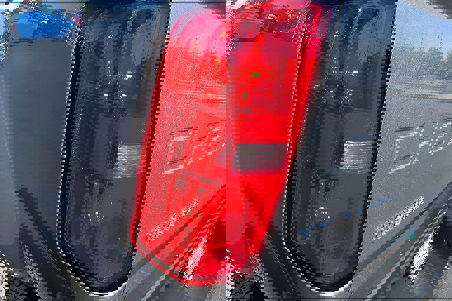 Used 2022 Chevrolet Colorado ZR2 w/ ZR2 Dusk Special Edition image 28