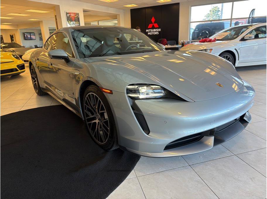 Used 2020 Porsche Taycan AWD/4WD image 3
