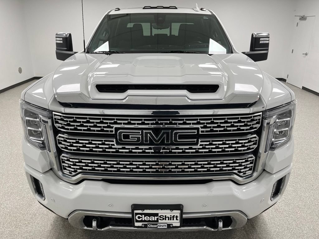 Used 2021 GMC Sierra 3500 Denali w/ Denali Ultimate Package AWD/4WD image 3