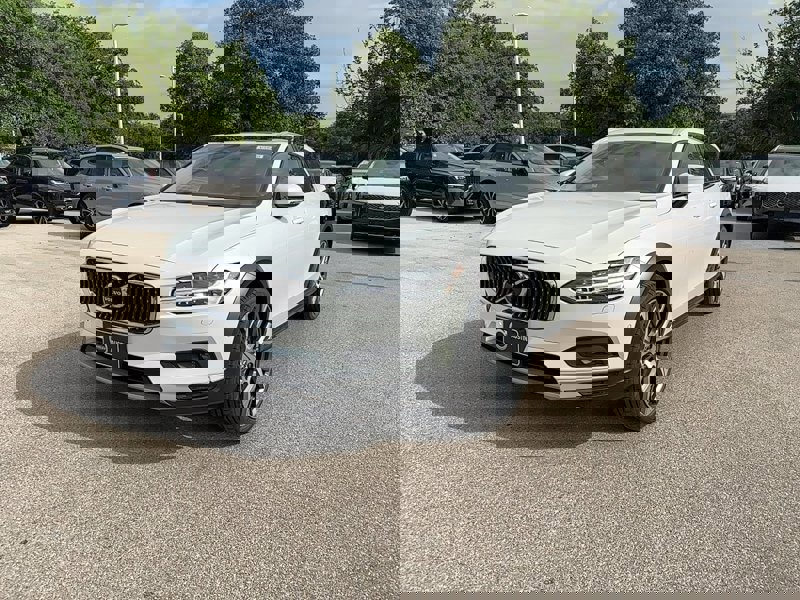 New 2025 Volvo V90 B6 Cross Country Ultra w/ Protection Package Premier image 2