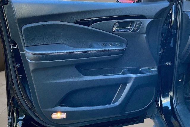 Used 2020 Honda Ridgeline Black Edition image 21
