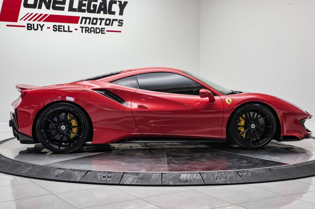 Used 2019 Ferrari 488 Pista Coupe RWD image 8