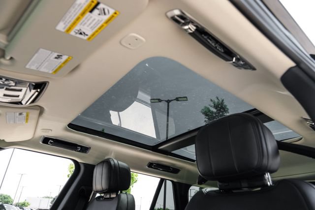 New 2026 Land Rover Range Rover SE AWD/4WD image 5