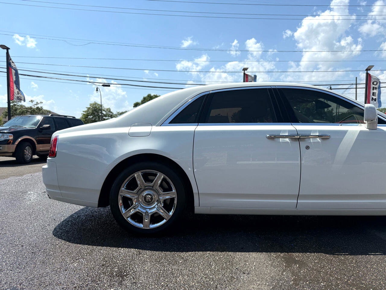 Used 2011 Rolls-Royce Ghost image 14