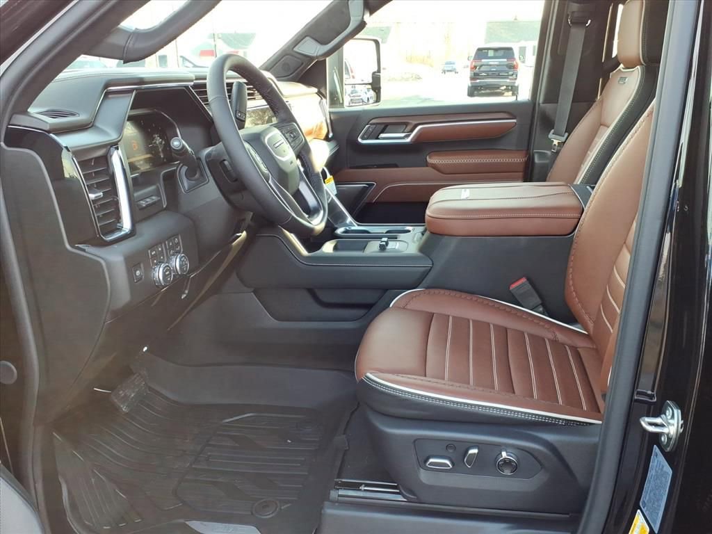 New 2026 GMC Sierra 2500 Denali Ultimate w/ Max Trailering Package image 8
