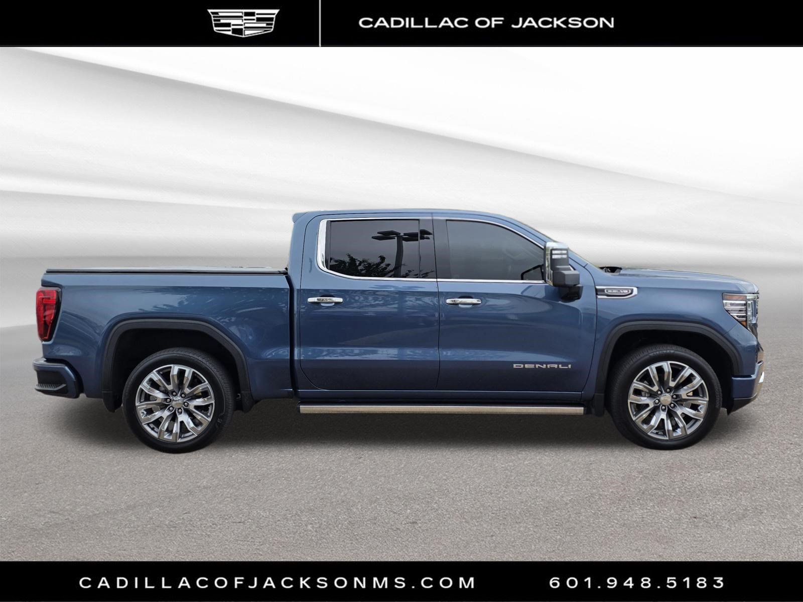 Used 2026 GMC Sierra 1500 Denali w/ Denali Reserve Package AWD/4WD image 4