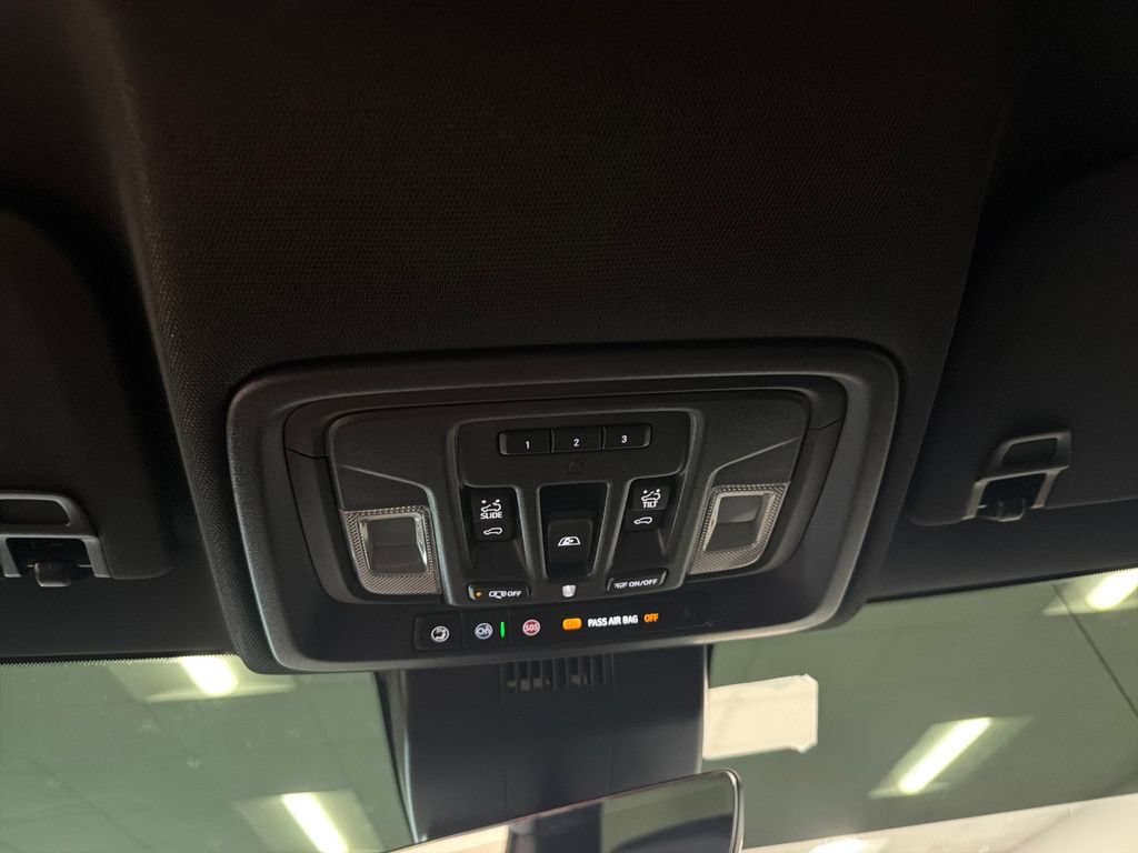 Used 2026 GMC Sierra 1500 AT4 w/ AT4 Premium Package AWD/4WD image 17