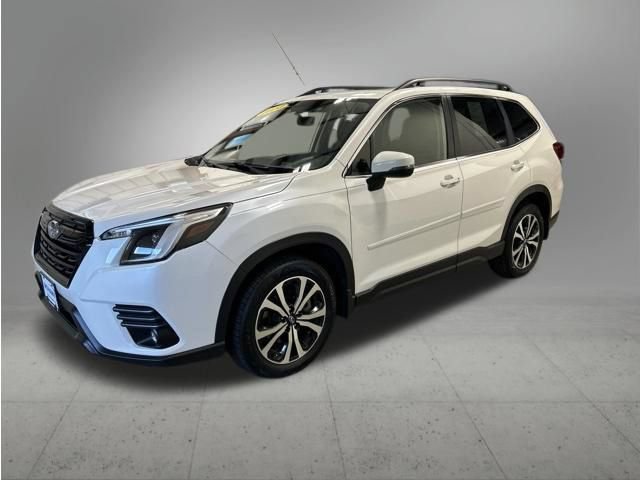 Used 2024 Subaru Forester Limited AWD/4WD image 1