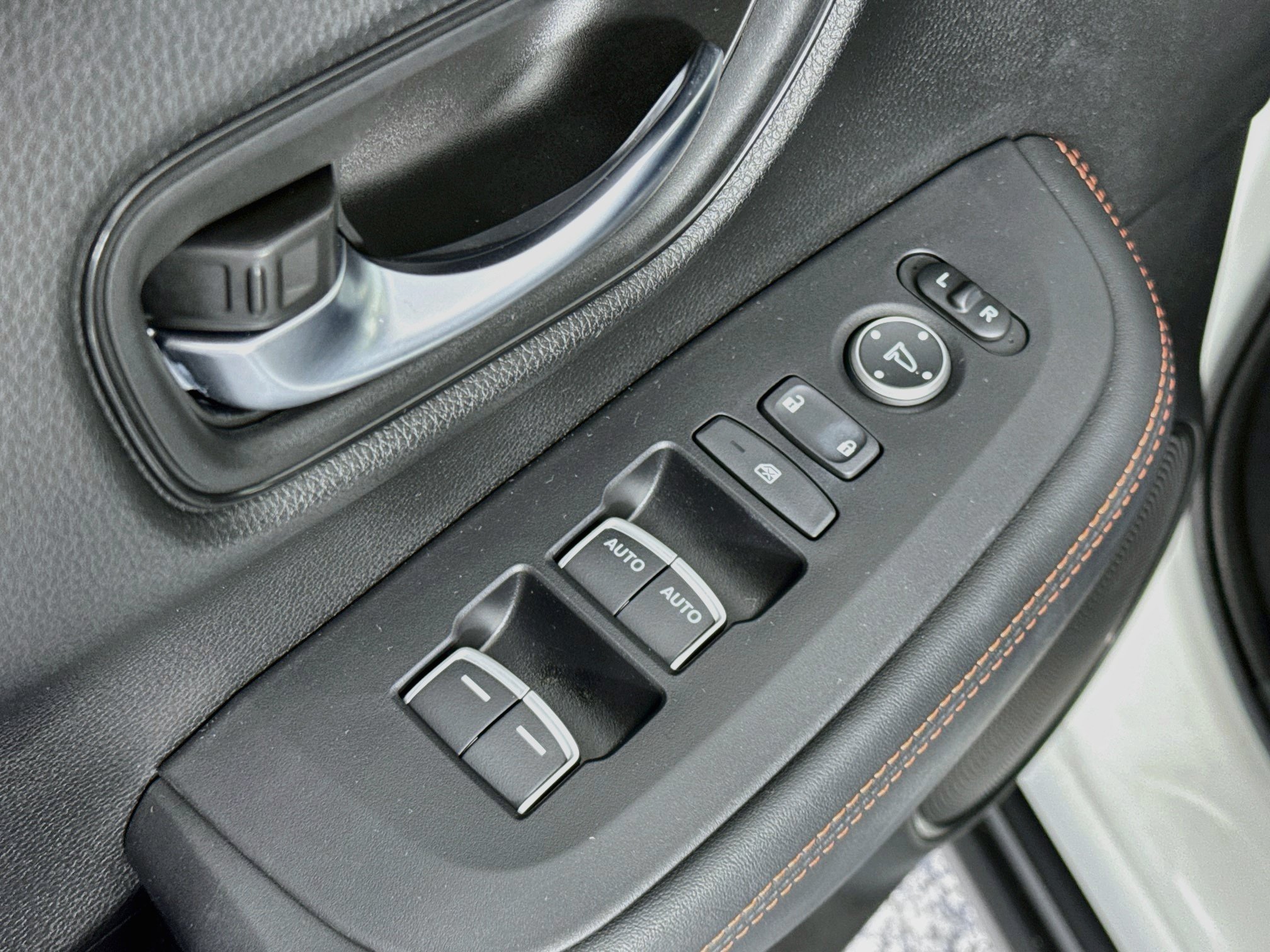 Certified 2024 Honda HR-V Sport image 17