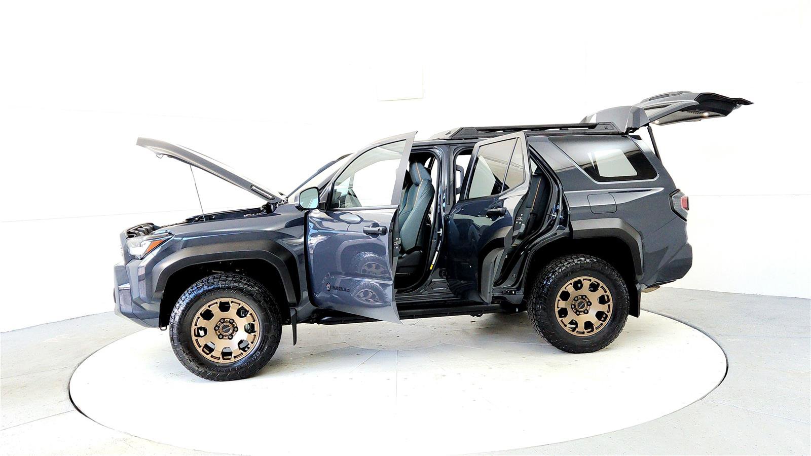 Used 2025 Toyota 4Runner Trailhunter image 10