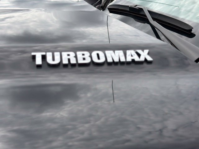 Used 2024 Chevrolet Silverado 1500 LT AWD/4WD image 12