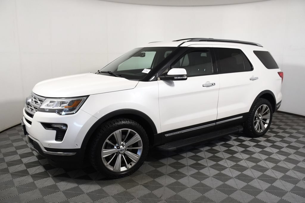 Used 2018 Ford Explorer Limited w/ Equipment Group 301A AWD/4WD image 2