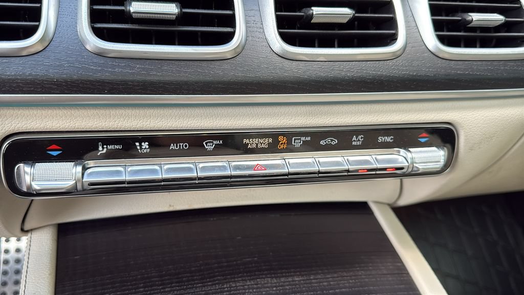 Certified 2023 Mercedes-Benz GLS 580 4MATIC image 40