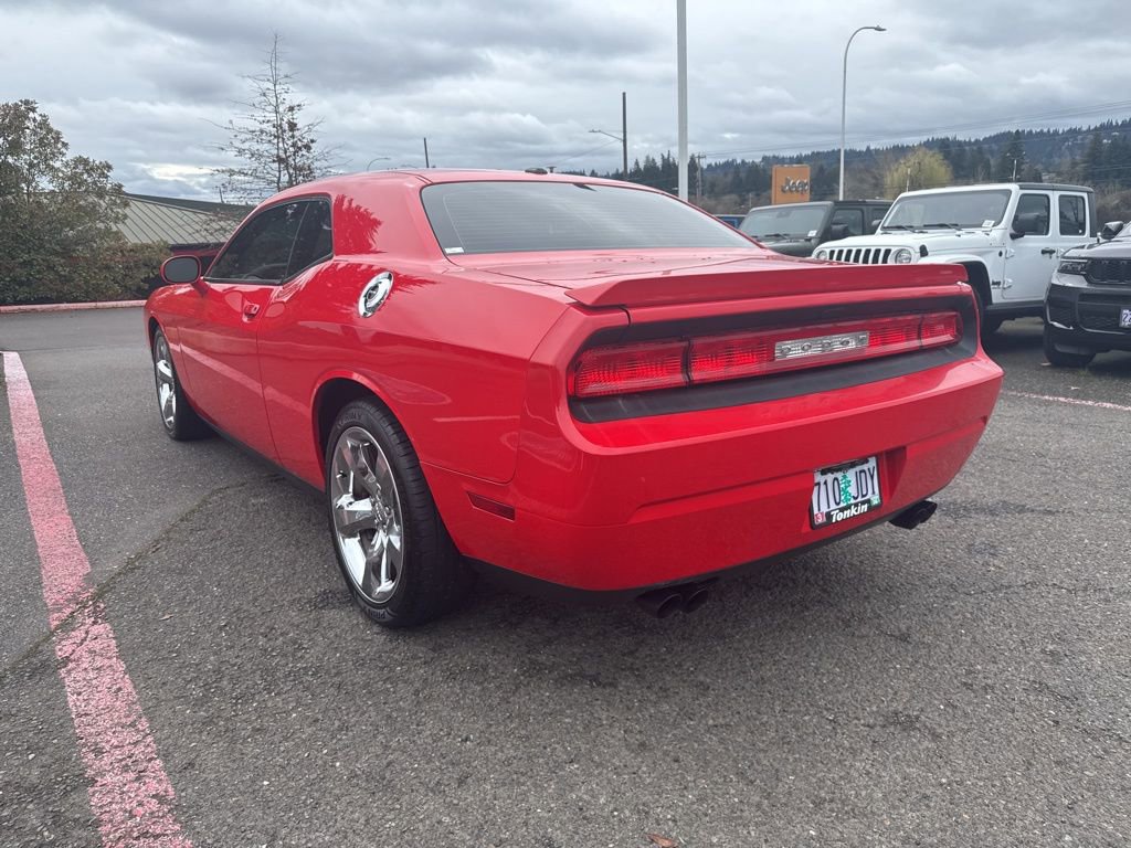 Used 2014 Dodge Challenger R/T image 5