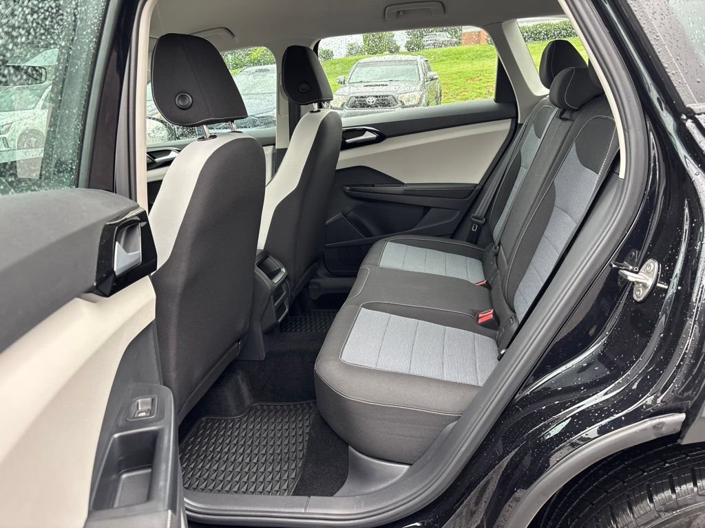 Used 2025 Volkswagen Taos S FWD image 24