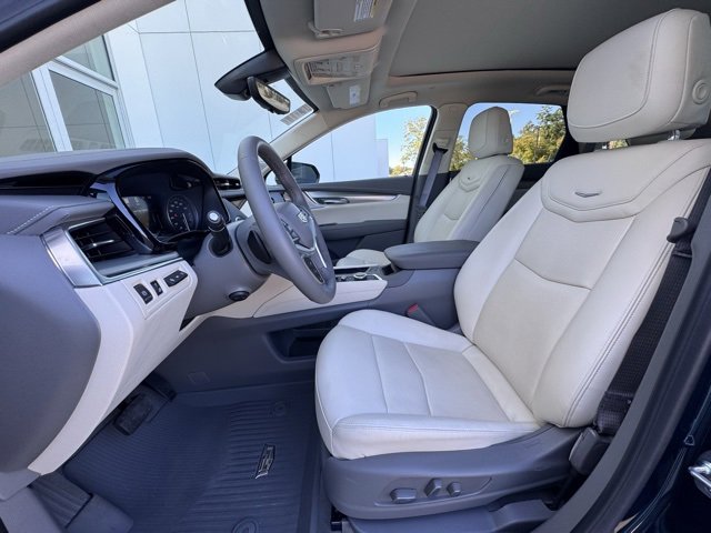 New 2025 Cadillac XT5 Premium Luxury w/ Technology Package image 9
