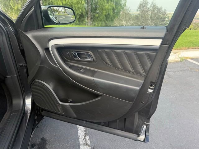 Used 2017 Ford Taurus SEL image 9