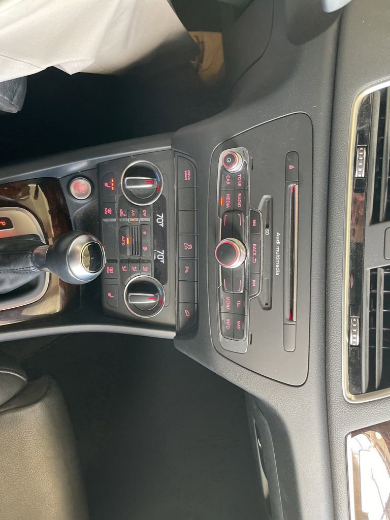 Used 2018 Audi Q3 2.0T Premium w/ Convenience Package image 18