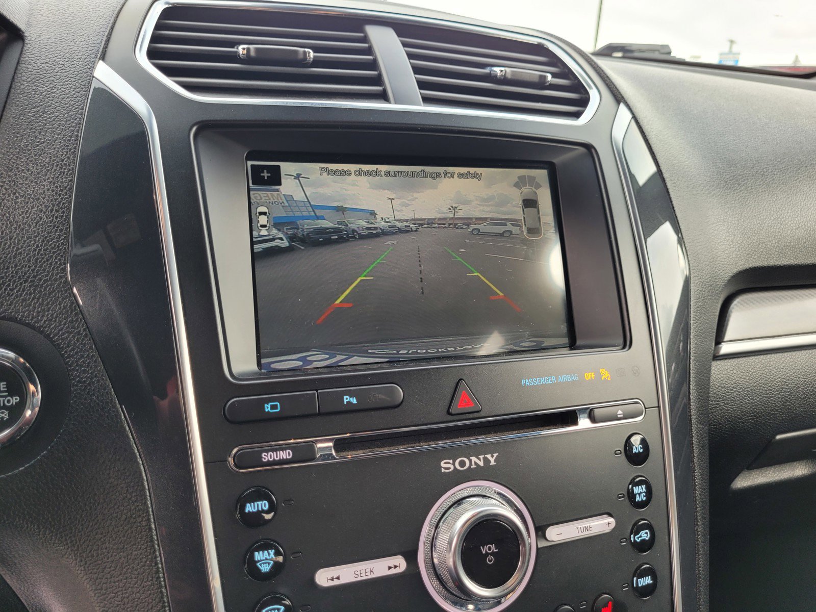 Used 2018 Ford Explorer Sport w/ Equipment Group 401A image 18