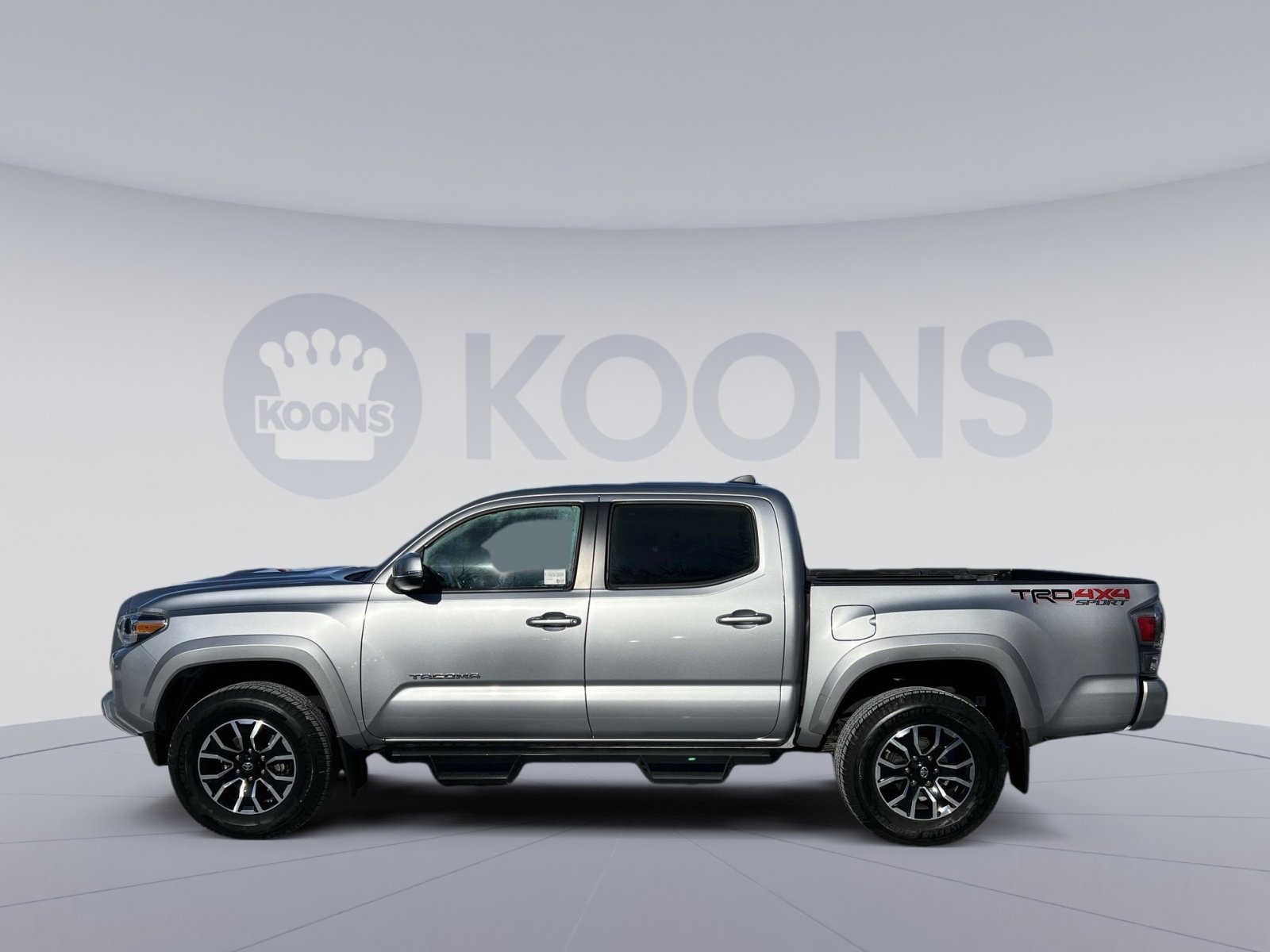 Used 2020 Toyota Tacoma TRD Sport image 2