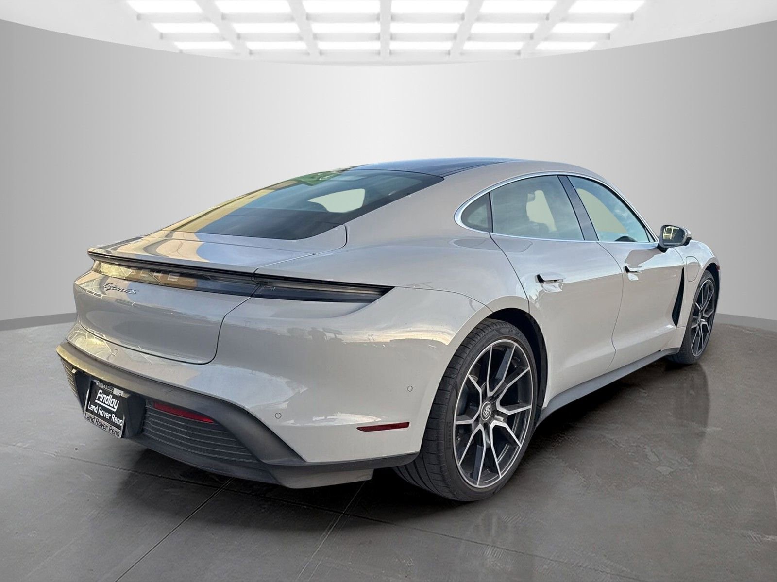 Used 2024 Porsche Taycan 4S image 5