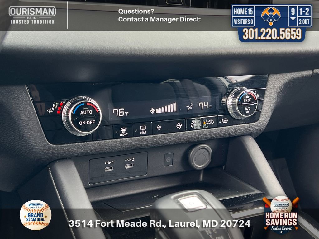 Used 2025 Mitsubishi Outlander SE image 14