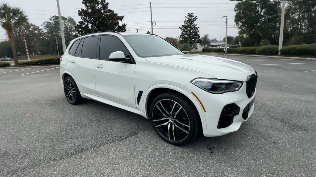 Used 2023 BMW X5 xDrive40i w/ Executive Package image 2