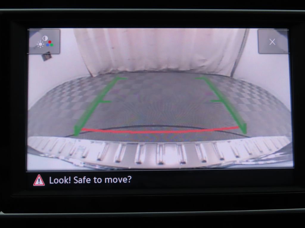 Certified 2022 Volkswagen Tiguan S image 15