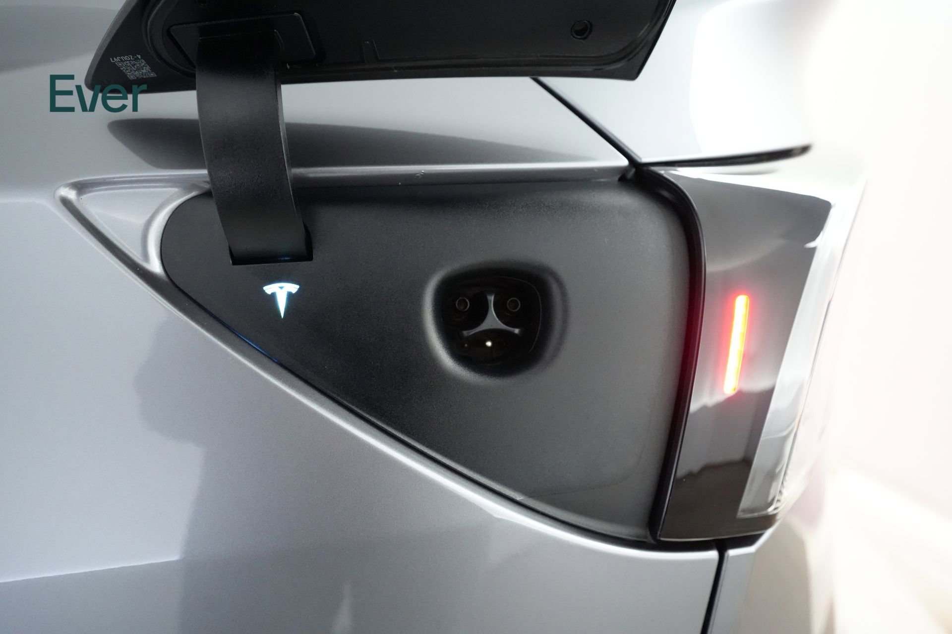 Used 2026 Tesla Model Y Long Range image 10