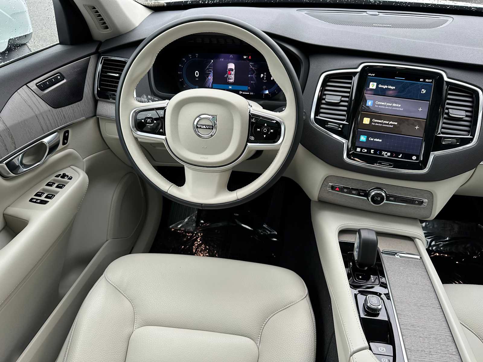 Used 2025 Volvo XC90 B6 Plus w/ Protection Package Premier image 18