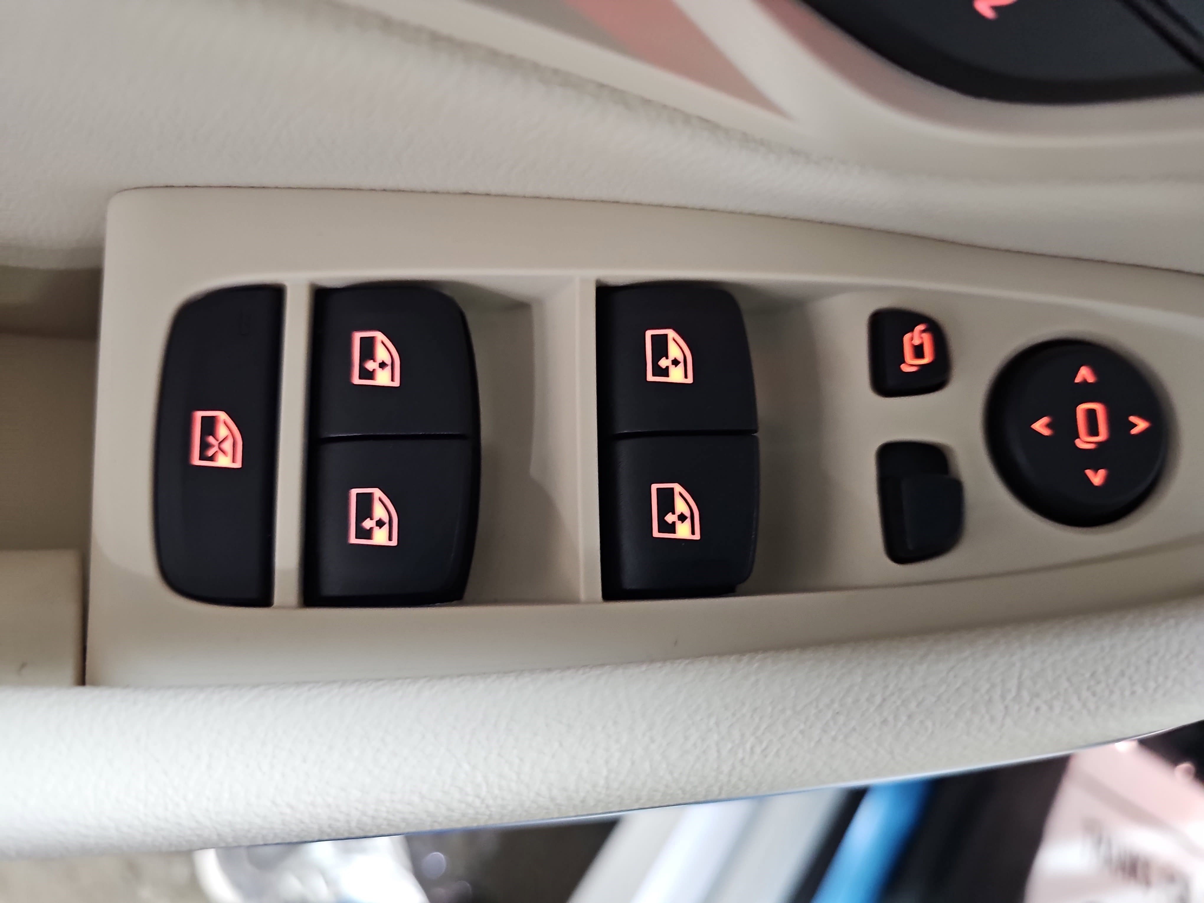 Certified 2025 BMW 330i Sedan w/ Premium Package image 29