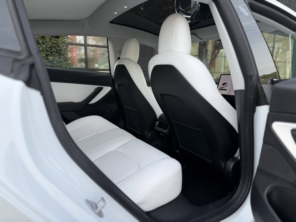 Used 2020 Tesla Model 3 Standard Range Plus image 38