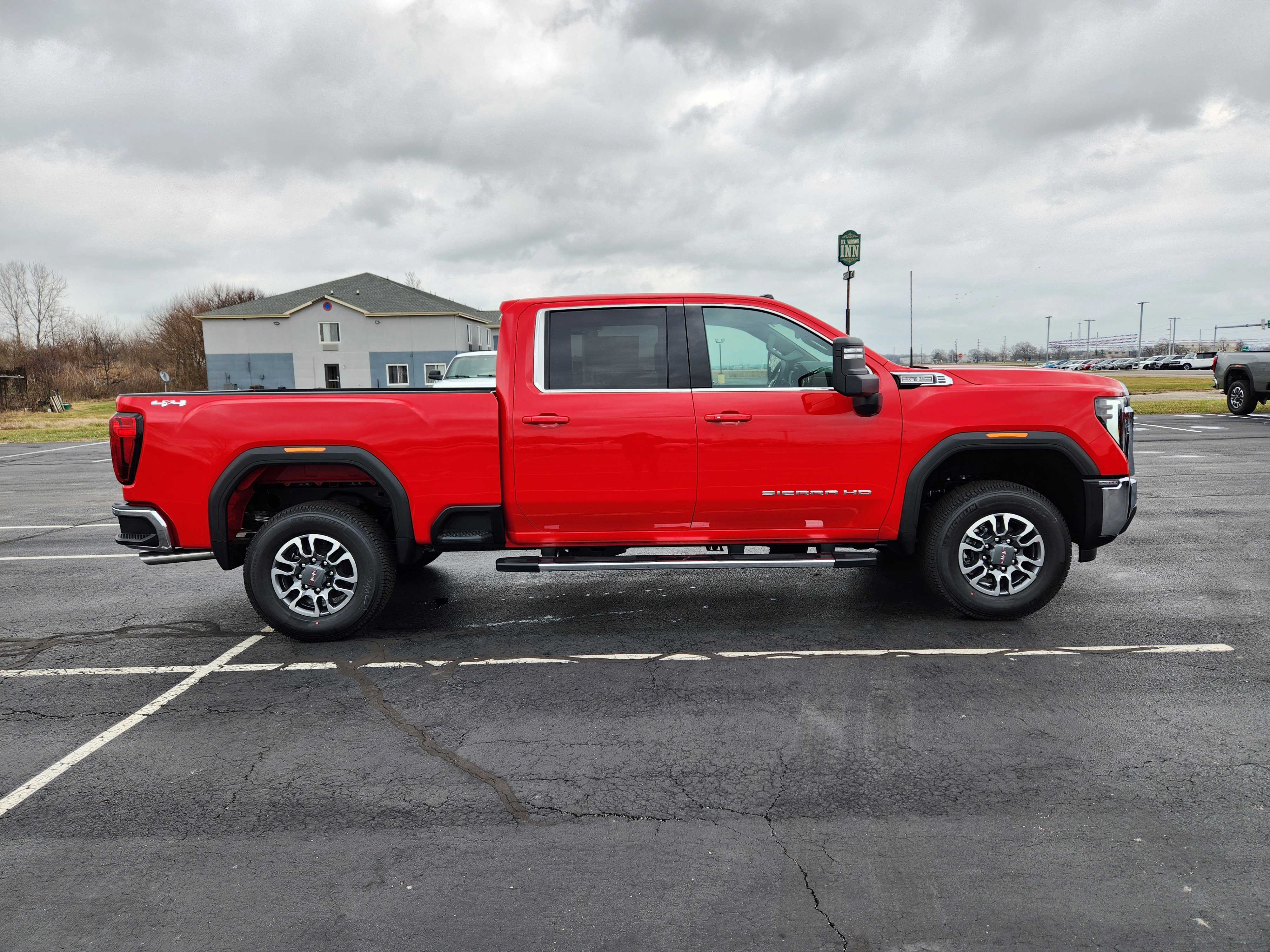 New 2026 GMC Sierra 2500 SLE image 5