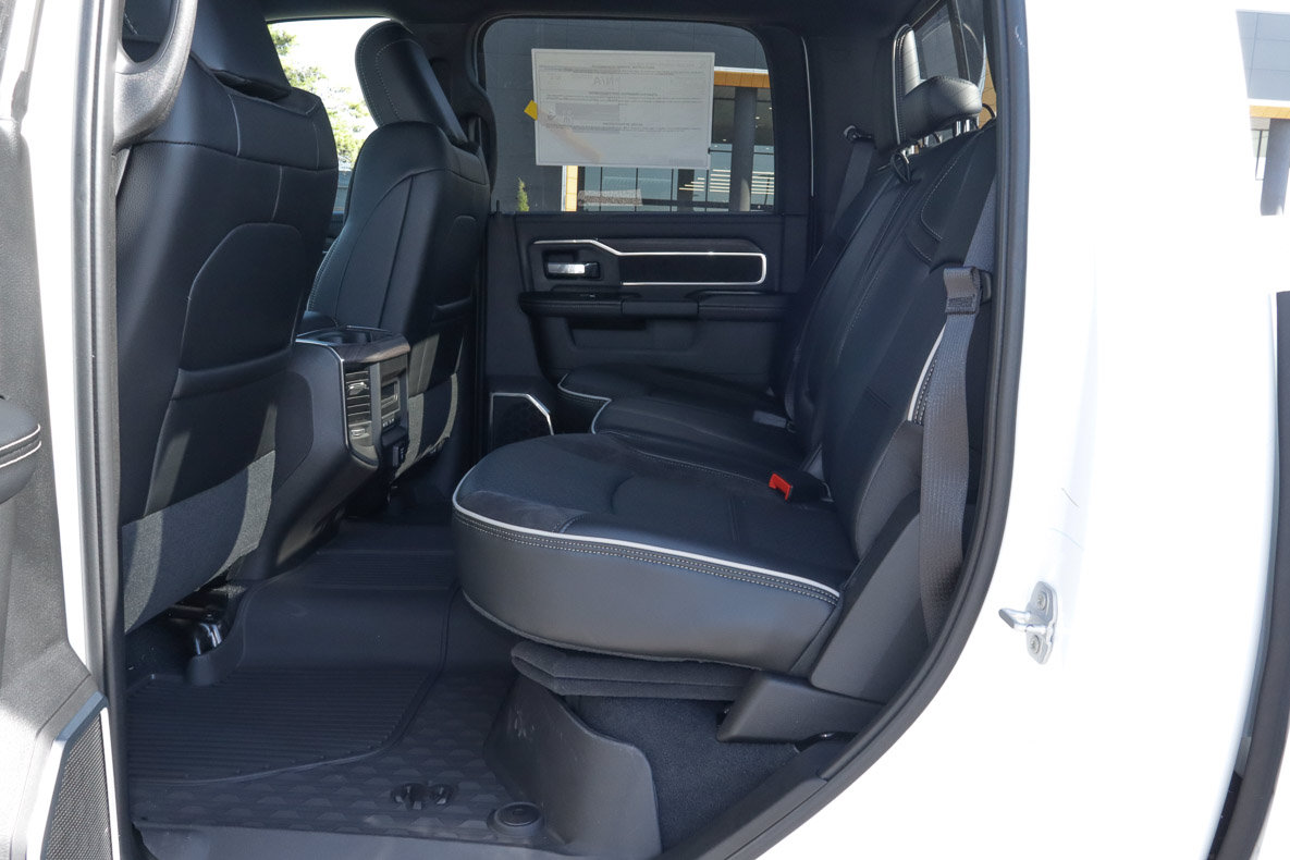 New 2027 RAM 2500 Laramie AWD/4WD image 16