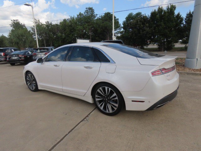 Used 2019 Lincoln MKZ Reserve FWD image 13