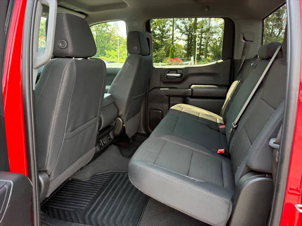 Used 2025 Chevrolet Silverado 1500 Custom w/ Turbomax Blackout Package AWD/4WD image 8