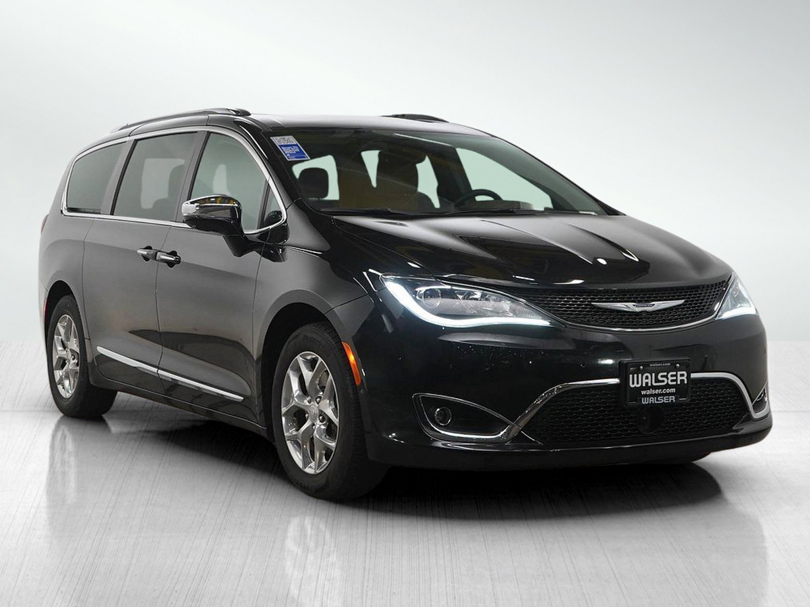 Used 2019 Chrysler Pacifica Limited image 7