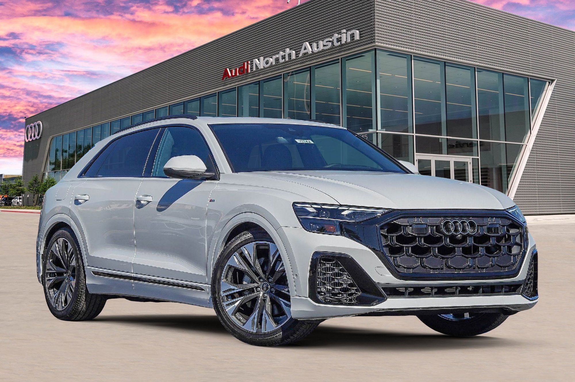 New 2026 Audi Q8 Prestige image 1
