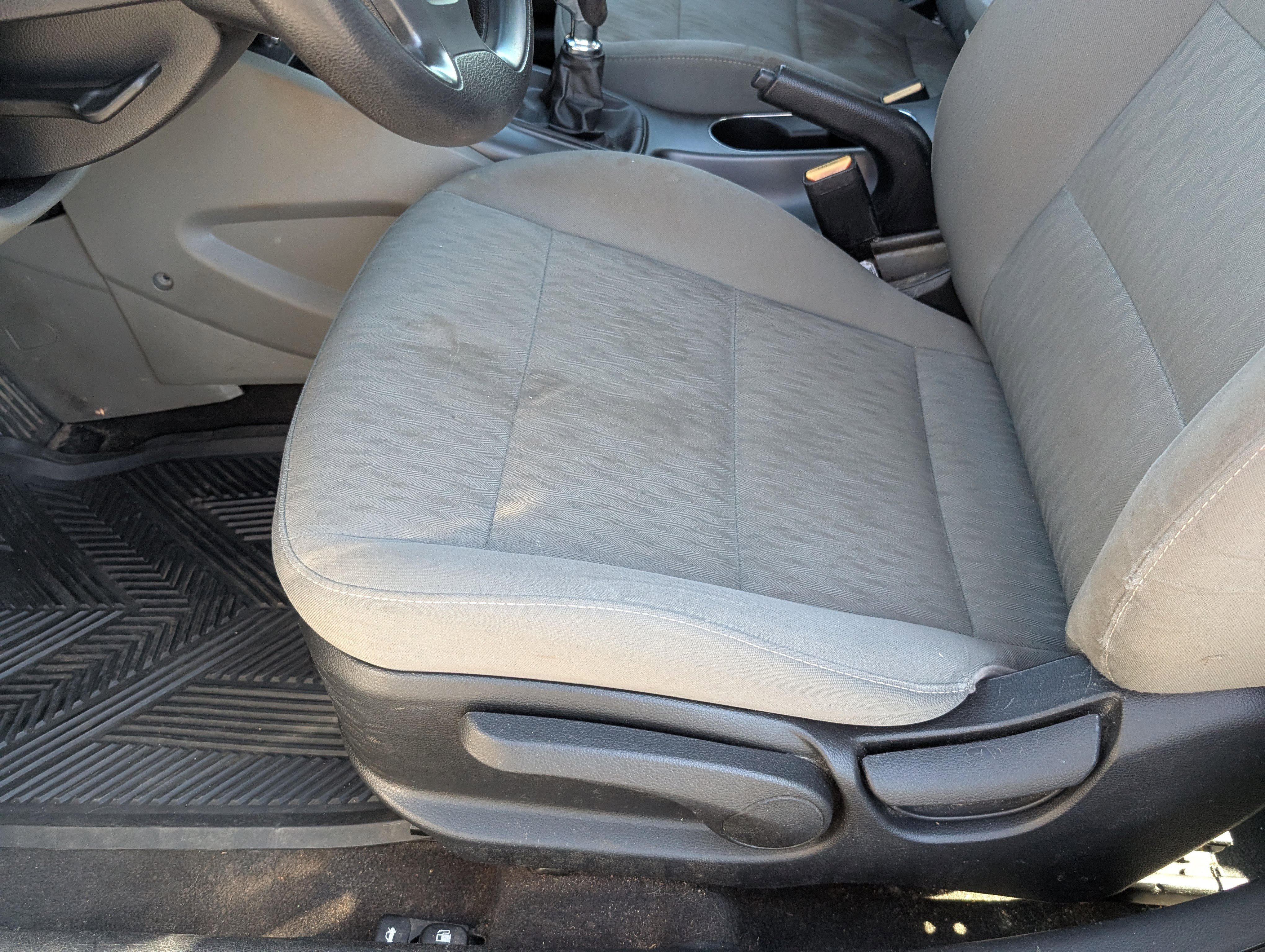 Used 2016 Kia Forte LX image 11