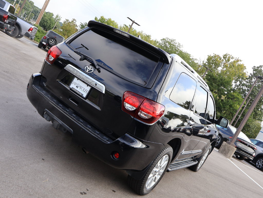 Used 2019 Toyota Sequoia Platinum AWD/4WD image 7