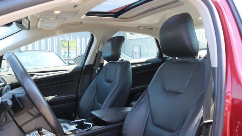Used 2014 Ford Fusion Titanium FWD image 8