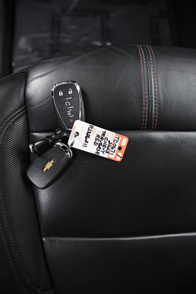 Used 2023 Chevrolet Traverse RS image 25