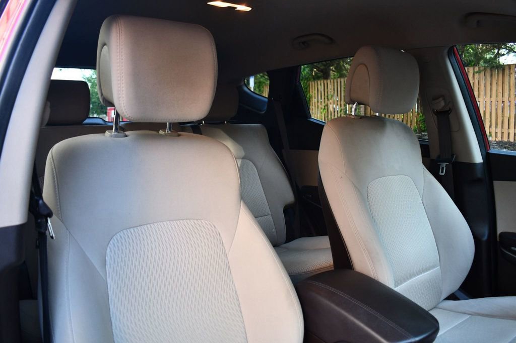 Used 2015 Hyundai Santa Fe Sport image 18