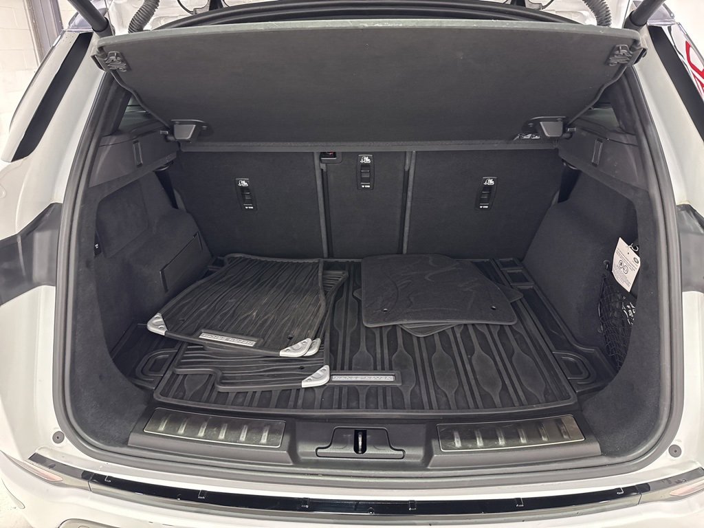 Used 2020 Land Rover Range Rover Evoque R-Dynamic SE image 30